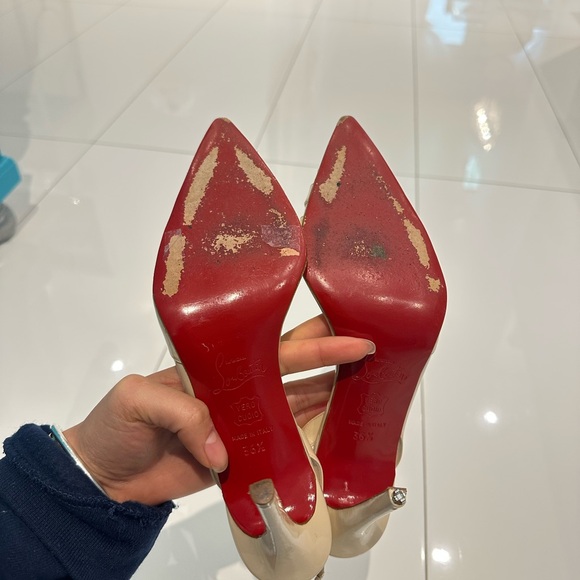 Christian Louboutin Cream Pointed-Toe Heels - Picture 4 of 6